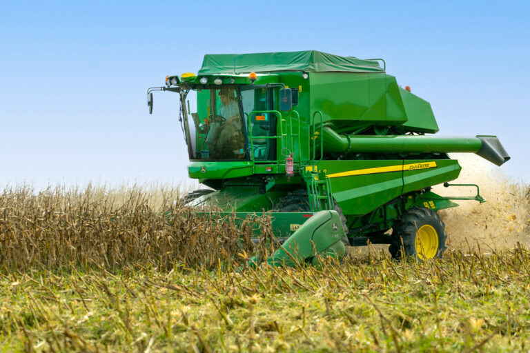 John Deere AME: Meet the NEW S440 series combine – ProAgri Media